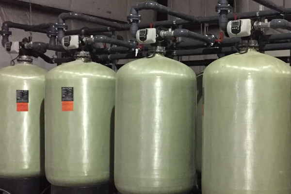 软化水设备盐箱容量设计标准：确保高效再生与稳定运行